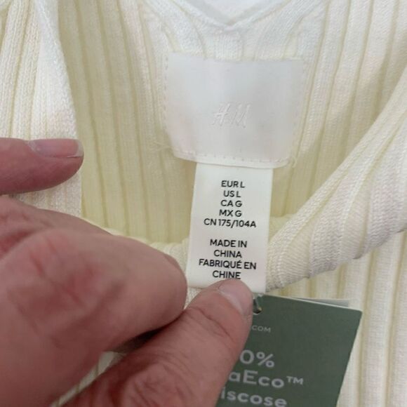 HM NWT Ivory Knit Top Size L - Picture 5 of 6